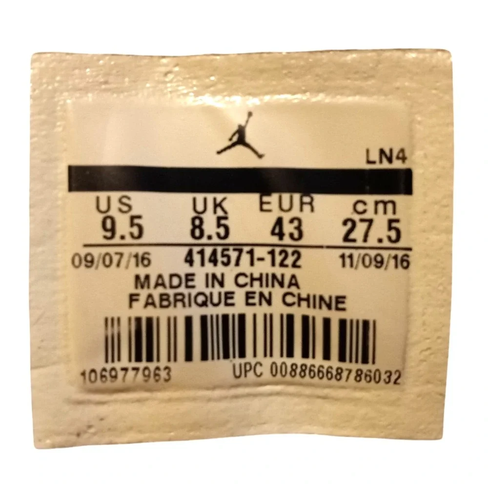 Jordan 13s Chicago Bulls Edition 414571-122 Red & White / Size‎ 9.5